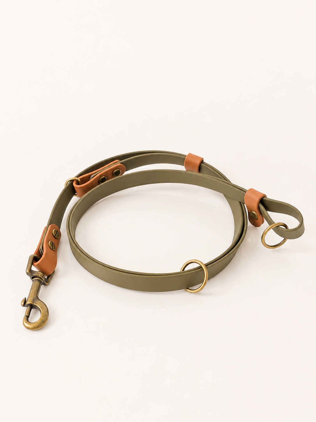 Dress Code, FREE Leash