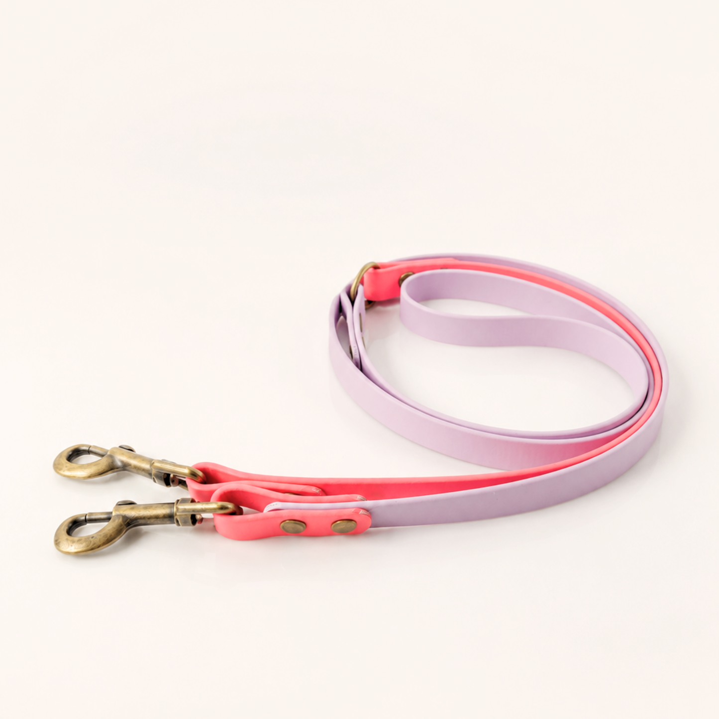 Dress Code, MOVE Leash
