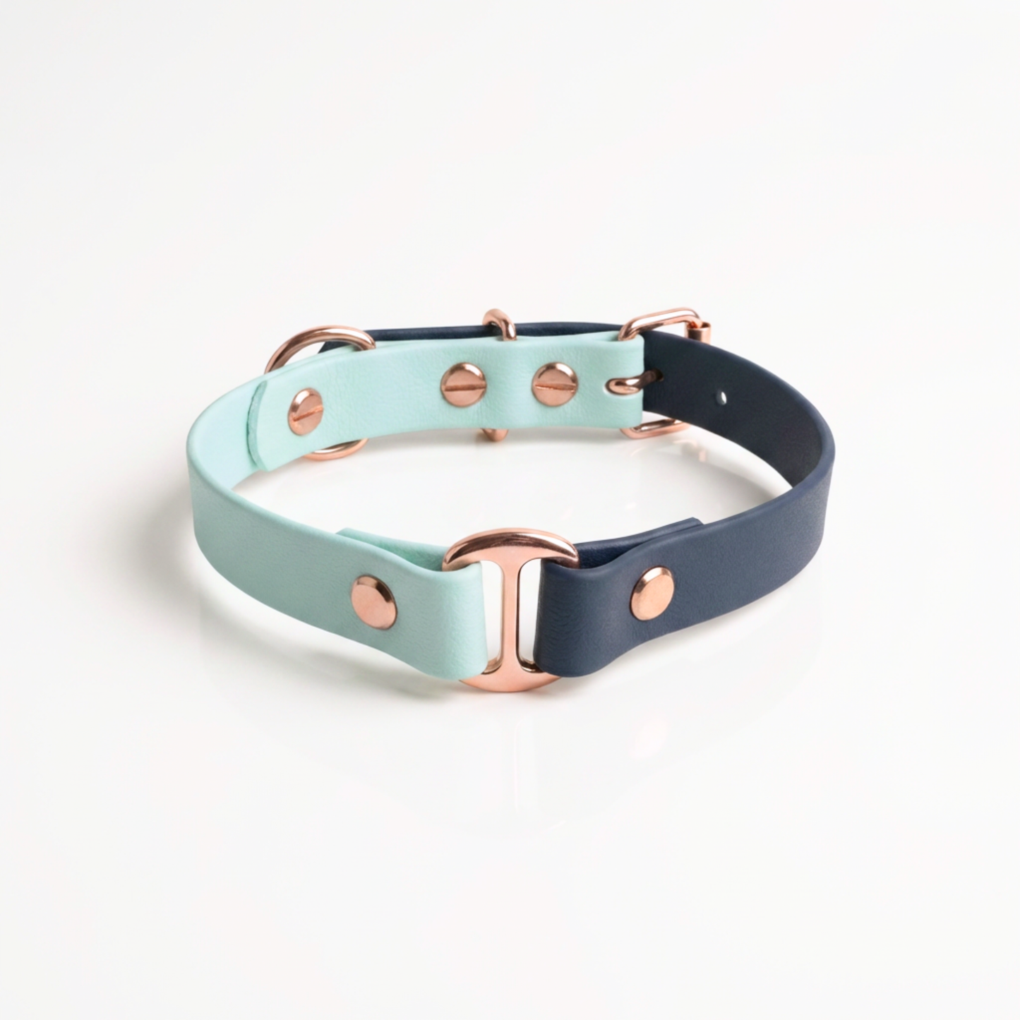 Dress Code, Core Collar