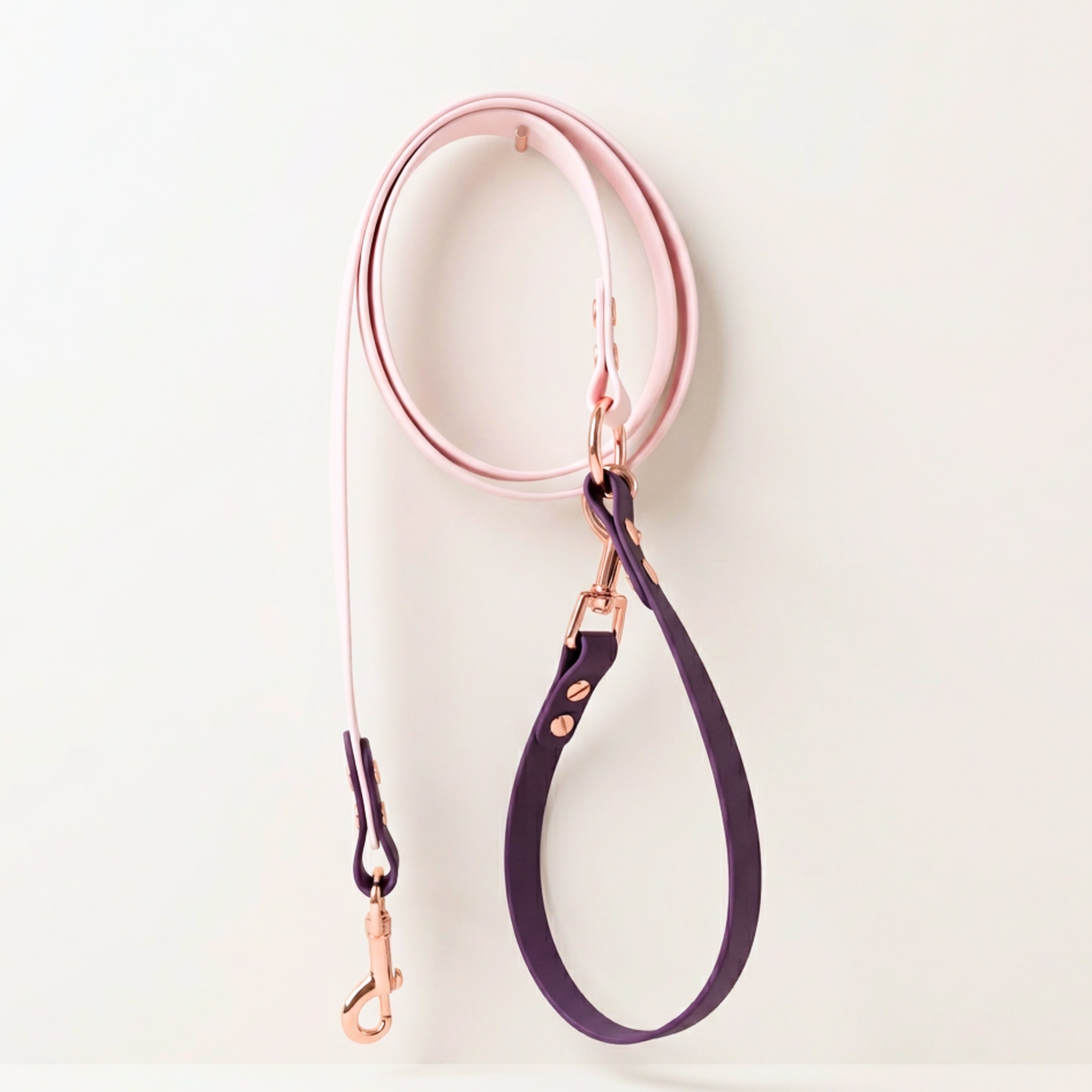 Dress Code, Leash - Move