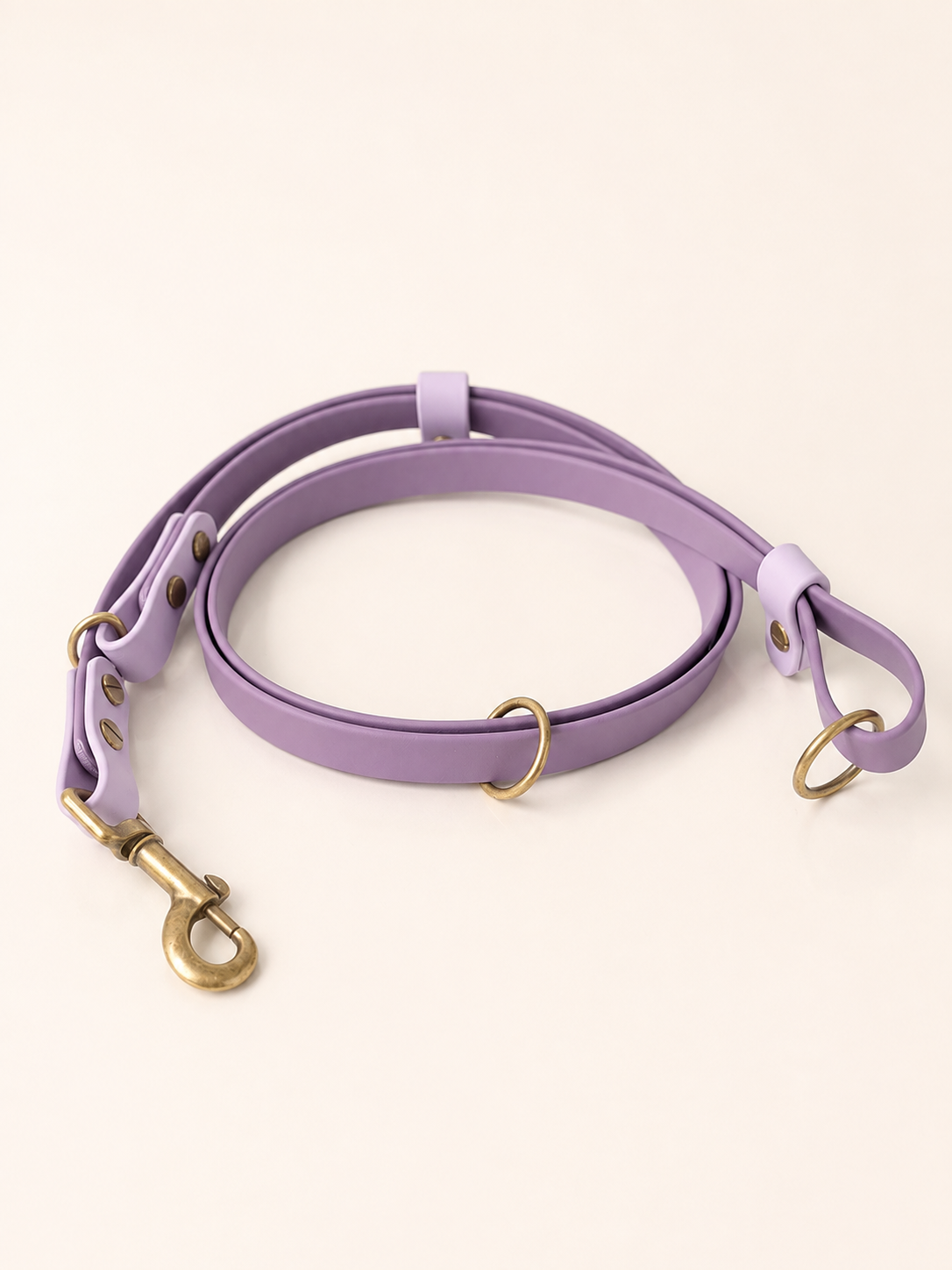 Dress Code, FREE Leash